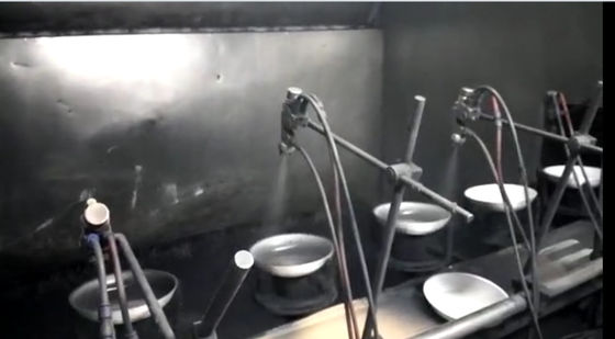 Dây chuyền sản xuất đồ nấu nướng phủ màu tự động Máy làm dụng cụ bằng nhôm