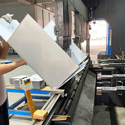 Hệ thống điều khiển tiên tiến 201 và 316L Máy uốn CNC thép không gỉ hai cấp cho bồn rửa tay