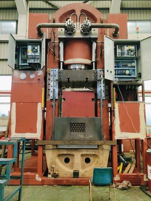 Press thủy lực để hoạt động điện áp cao