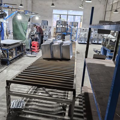 Nhà máy sản xuất thiết bị dây chuyền sản xuất rửa tay đa chức năng
