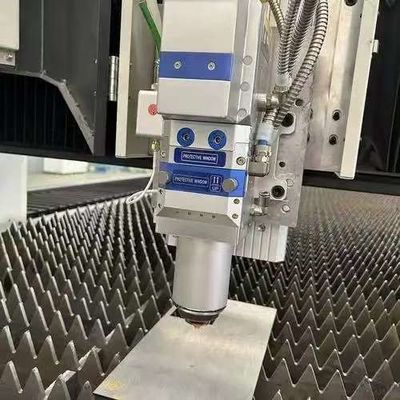 Máy cắt laser kim loại CNC công suất cao 3KW cho các ngành công nghiệp đồ nội thất cơ khí, hàng không vũ trụ và điện tử