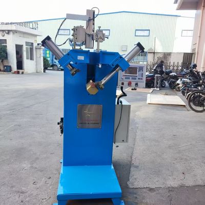 Dễ dàng để vận hành và tùy chỉnh các thông số hàn, vòng góc máy hàn CNC