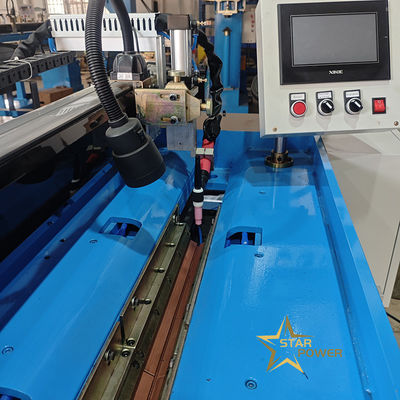 Thiết bị hàn bằng laser kim loại Máy hàn liền thẳng tự động