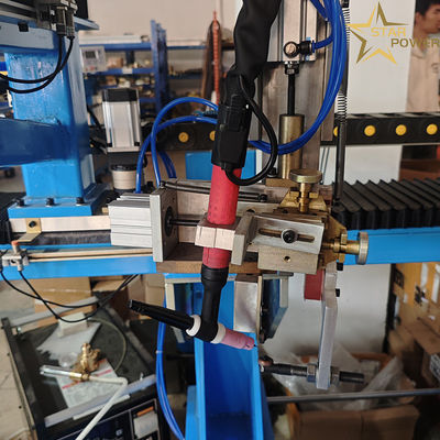 Máy hàn phẳng bồn rửa bếp tùy chỉnh với hệ thống điều khiển CNC tiên tiến để hàn đồ dùng và dụng cụ bếp