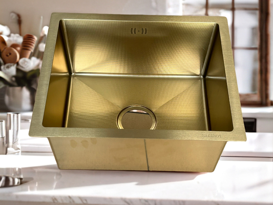 Bồn rửa chén hình vuông bằng thép không gỉ SUS304 mạ vàng sang trọng với thiết kế thoát nước hiệu quả