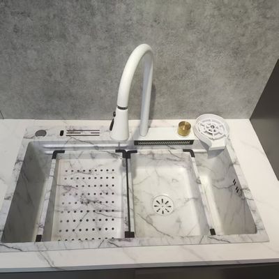 Bồn rửa chén nhà bếp đa năng màu trắng hai hộc trên mặt bằng thép không gỉ