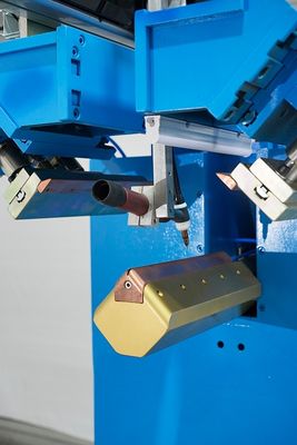 Máy hàn bo góc có che chắn khí nitơ, đạt chuẩn an toàn thực phẩm và bo tròn chính xác cho bồn rửa chén