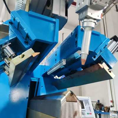 Máy hàn xoay góc CNC với 3 trục CNC Positioning 220V Voltage và 500W Power cho khung thép không gỉ