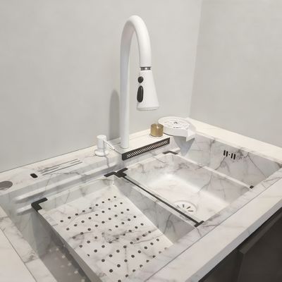 Máy rửa nhà bếp bằng thép không gỉ thủ công với vòi tắm nhiệt điều hòa hạng thực phẩm 304/316 và chén đơn sâu