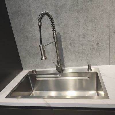 Giá tốt Bồn rửa nhà bếp bằng thép không gỉ thủ công với độ sâu bát 250-300mm và độ dày bảng 1.2-1.5mm hoặc 1.8-2.0mm trực tuyến