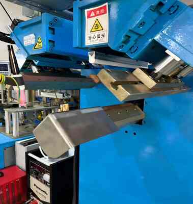 Máy Hàn CNC Đường May Đứng Và Góc Đáy - Máy Hàn Đặc Biệt